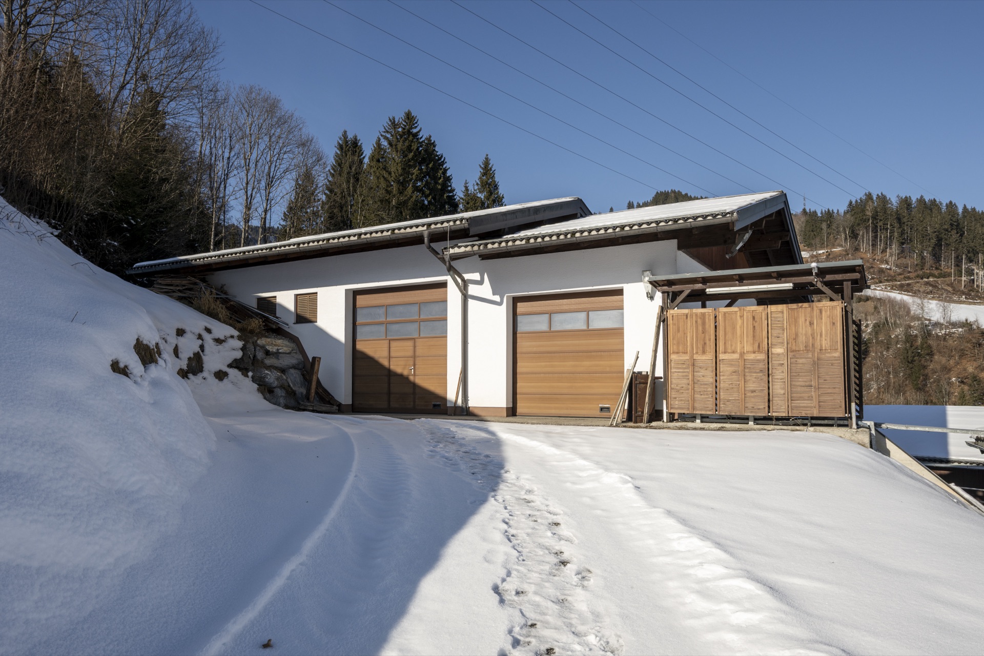 Stall und Wirtschaftsgebäude